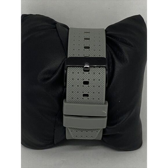 Yuink 1502 Men's Gray Rubber Strap Digital Dial Genuine Quartz Wrist Watch RQ649 - Picture 6 of 12